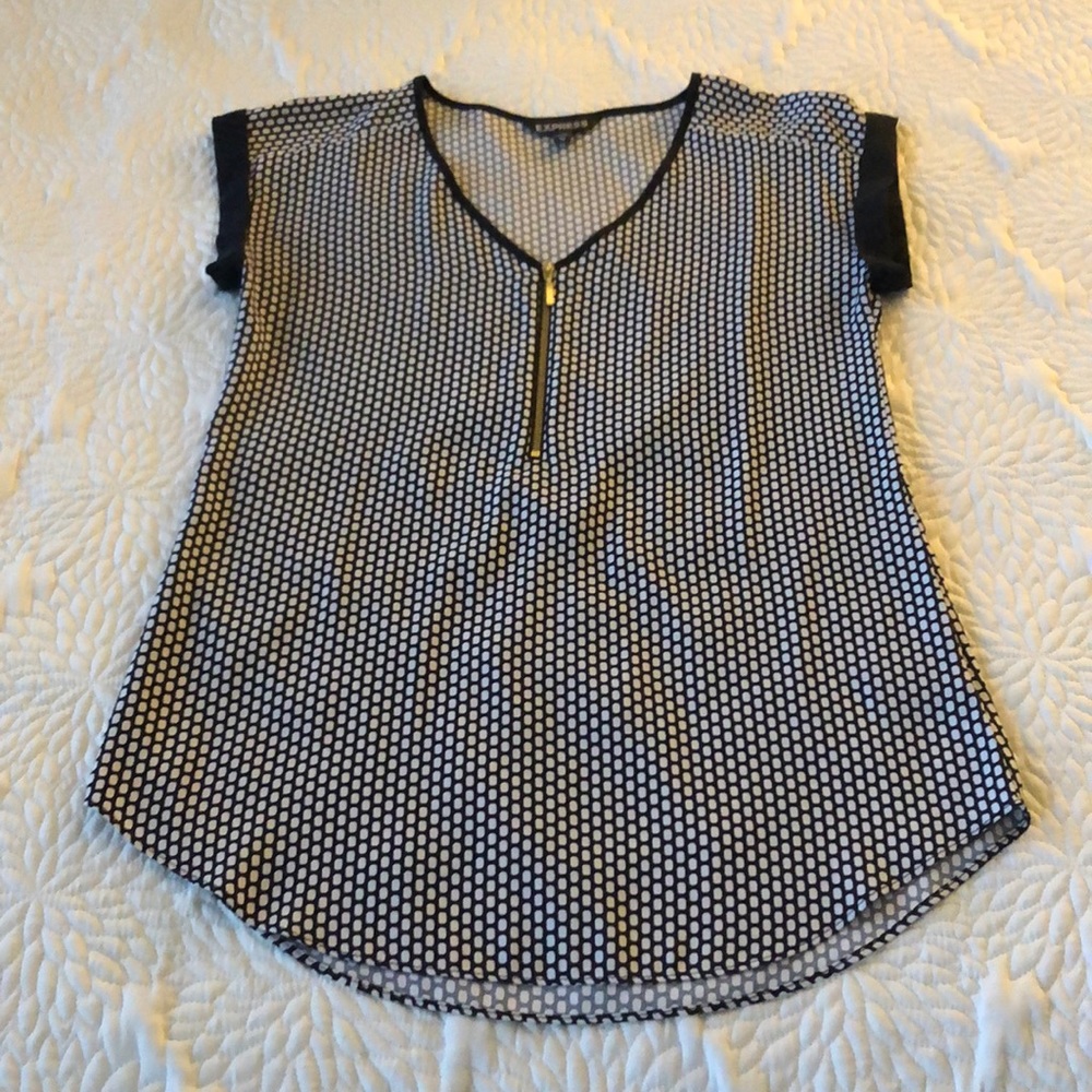 5 for $25 ✨ Express Black with w/Zipper  Blouse